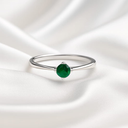 EMERALD WHISPER SILVER RING